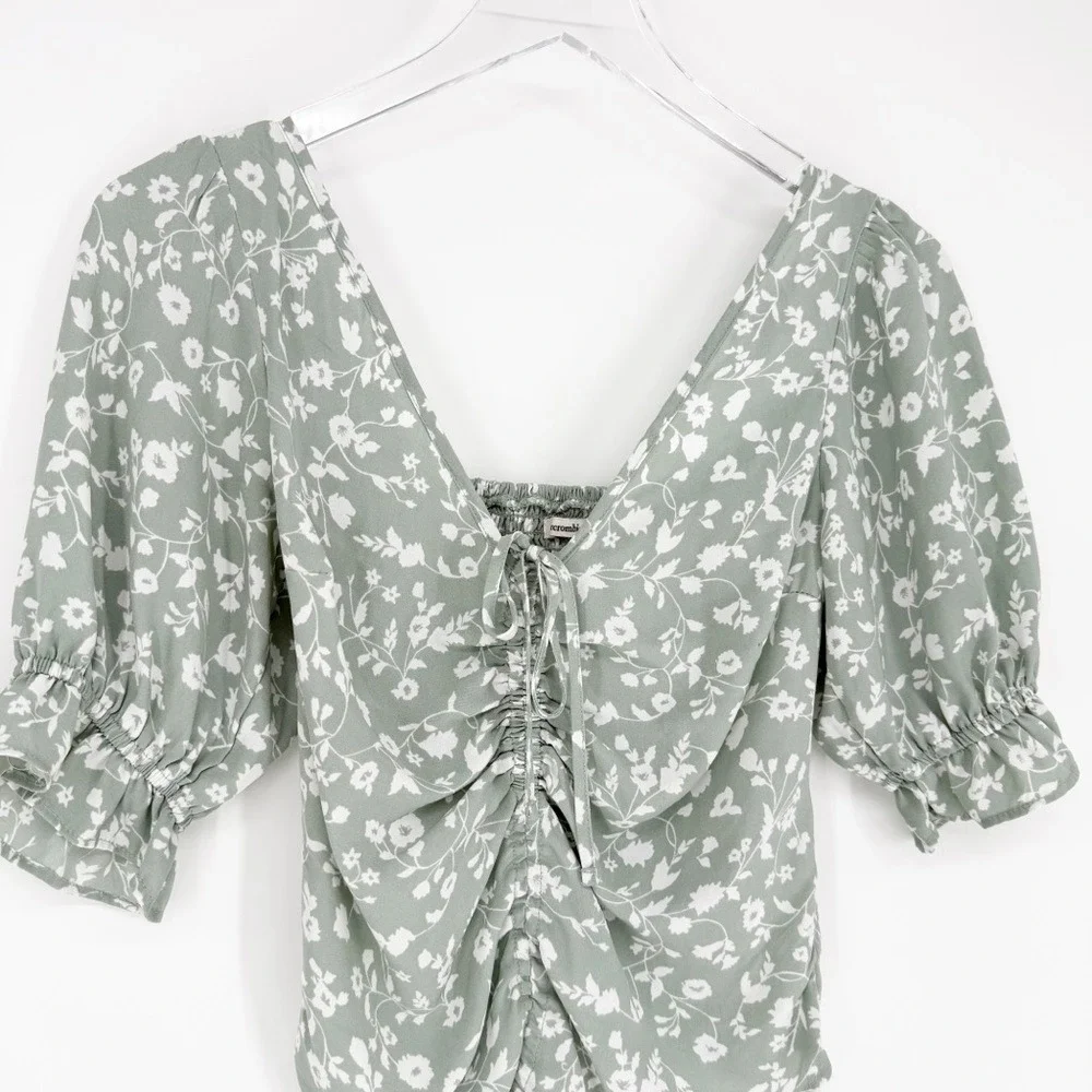 Abercrombie &‎ Fitch Floral Ruched Blouse XS Green
